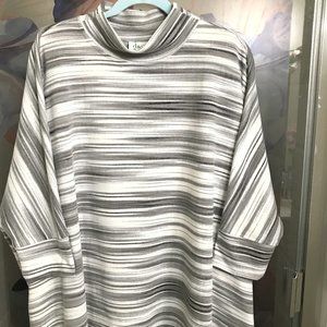 Denim and Co mock neck striped top size M grey and white